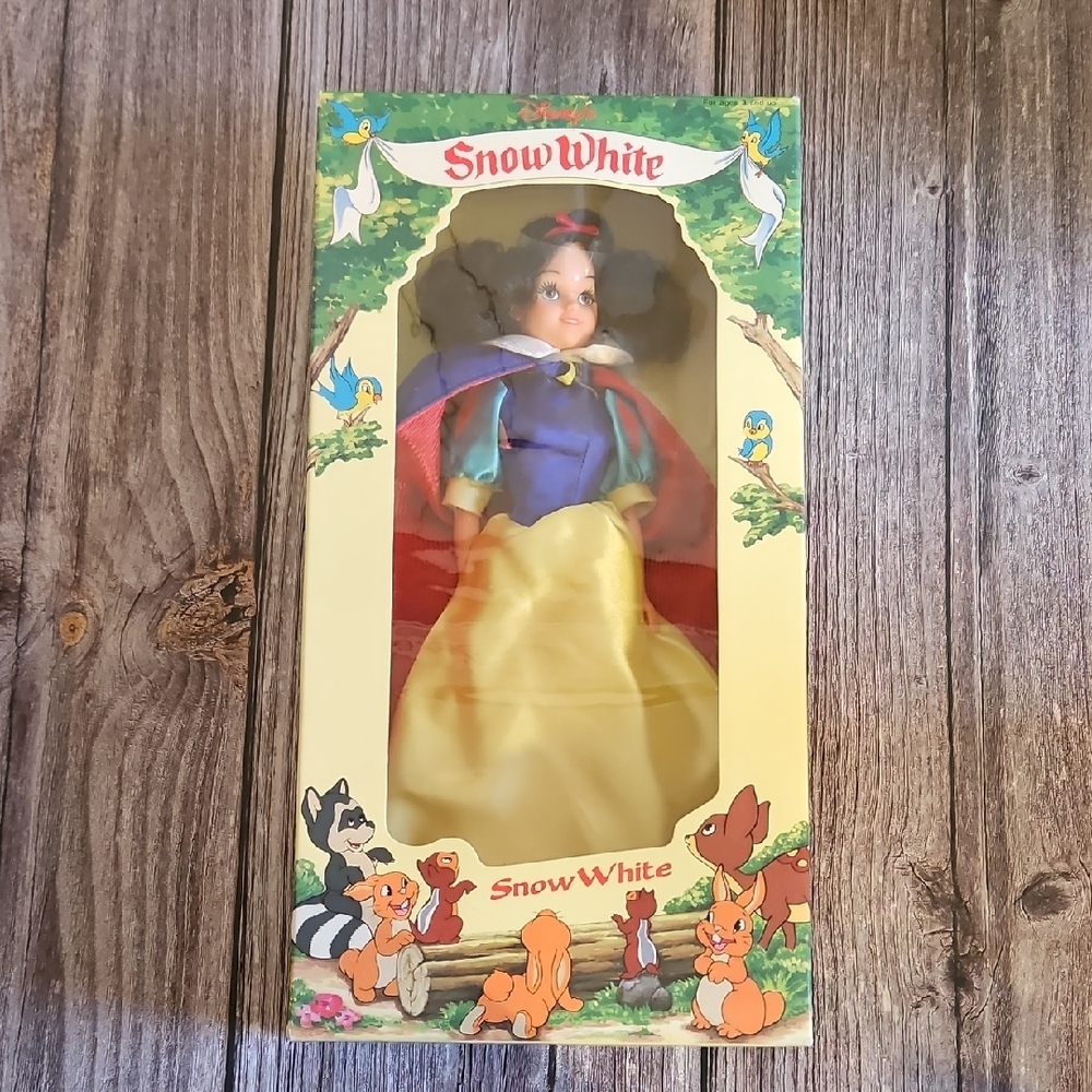 NWOT Vintage Collector Disney Bilken Snow White Doll In Box